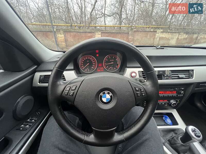 Седан BMW 3 Series 2010 в Одессе фото 11 Седан BMW 3 Series 2010 в Одессе