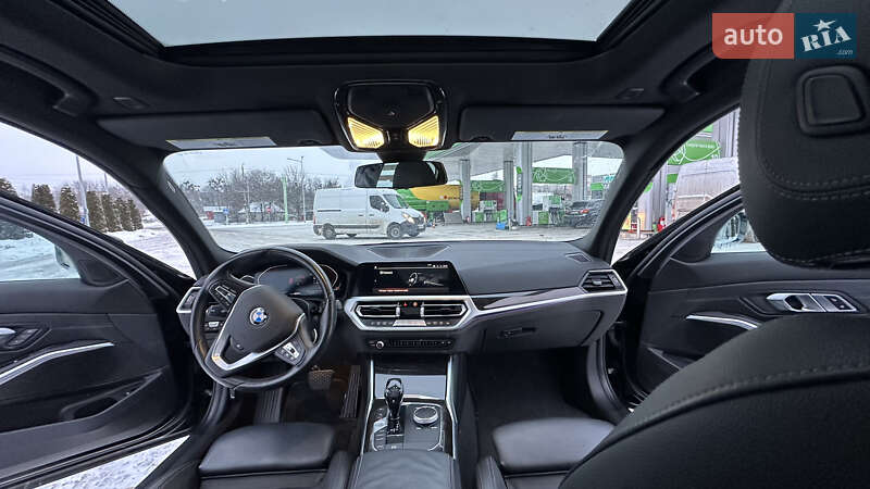 Седан BMW 3 Series 2019 в Виннице