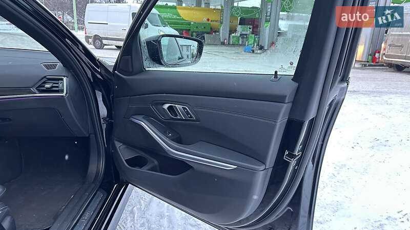 Седан BMW 3 Series 2019 в Виннице