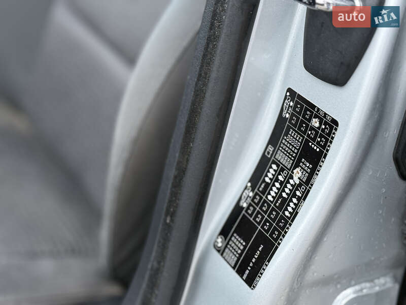 Седан BMW 3 Series 2004 в Тернополе