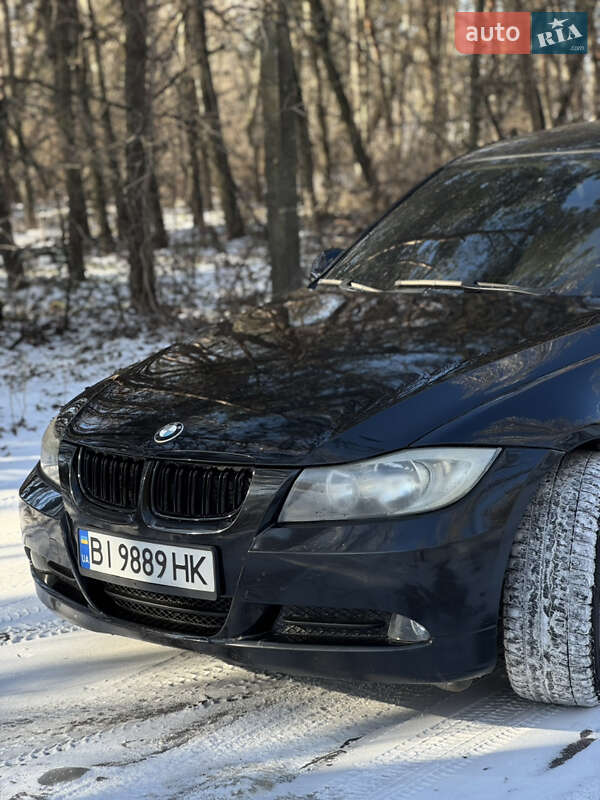Седан BMW 3 Series 2009 в Полтаве