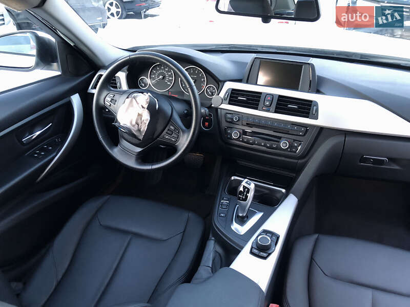 Седан BMW 3 Series 2014 в Ирпене