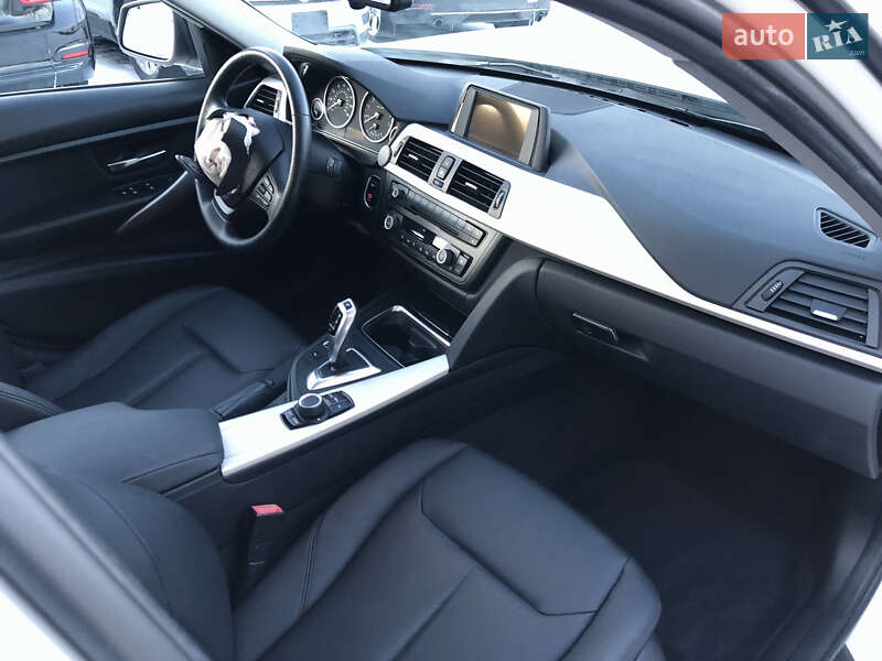 Седан BMW 3 Series 2014 в Ирпене