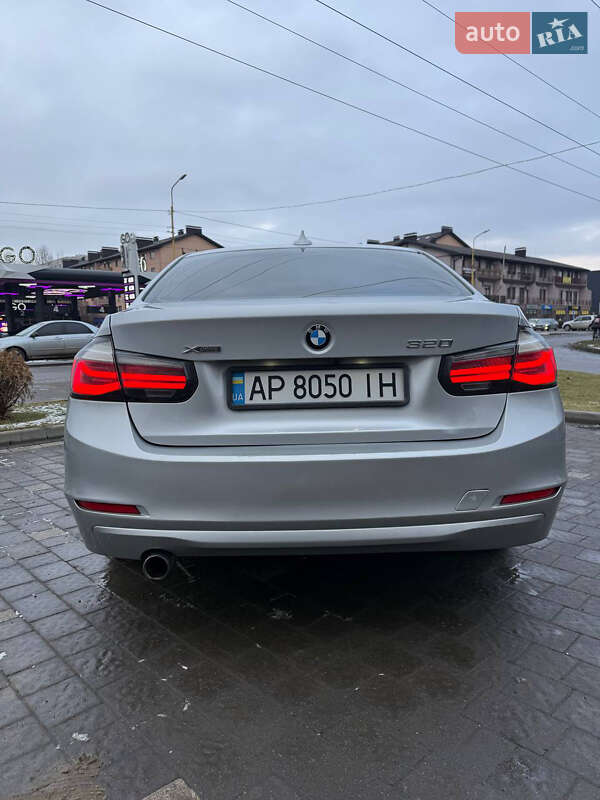 Седан BMW 3 Series 2013 в Ужгороде
