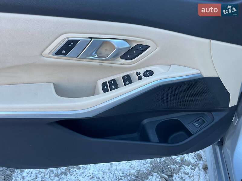 Седан BMW 3 Series 2019 в Луцке