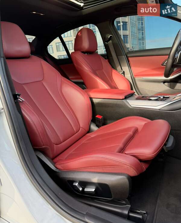 Седан BMW 3 Series 2022 в Одессе