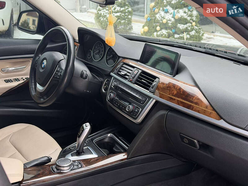 Седан BMW 3 Series 2014 в Одессе