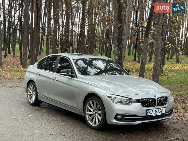 Седан BMW 3 Series 2016 в Киеве