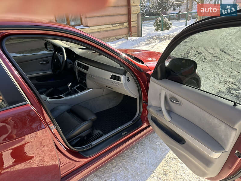 Седан BMW 3 Series 2010 в Черновцах фото 25 Седан BMW 3 Series 2010 в Черновцах
