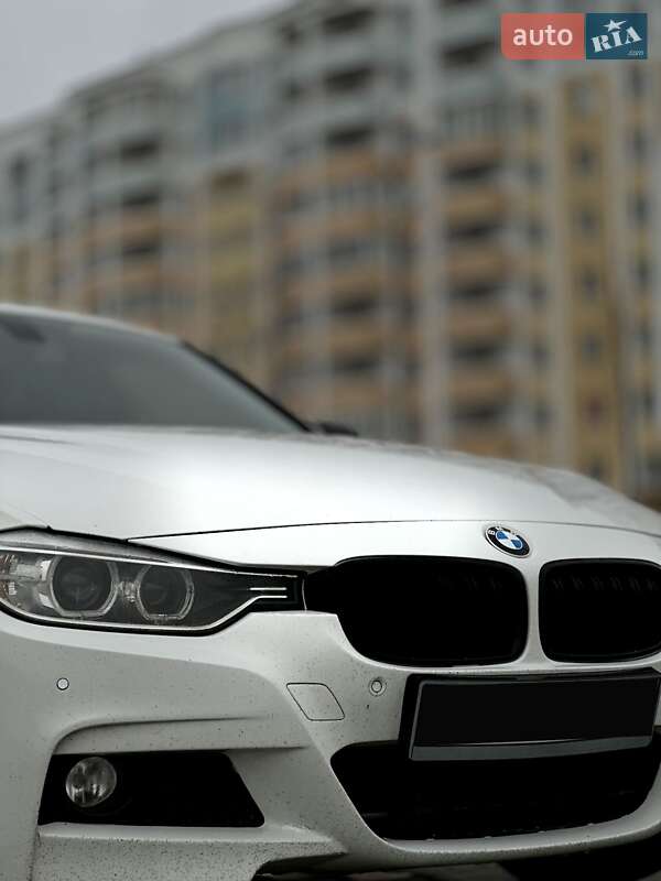 Седан BMW 3 Series 2013 в Ирпене