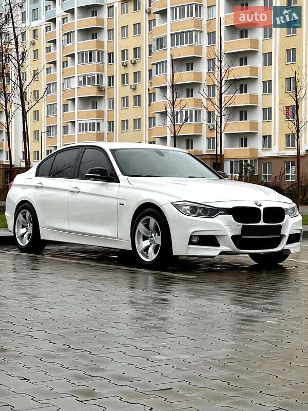 Седан BMW 3 Series 2013 в Ирпене