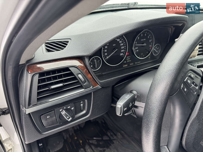 Седан BMW 3 Series 2012 в Киеве фото 28 Седан BMW 3 Series 2012 в Киеве