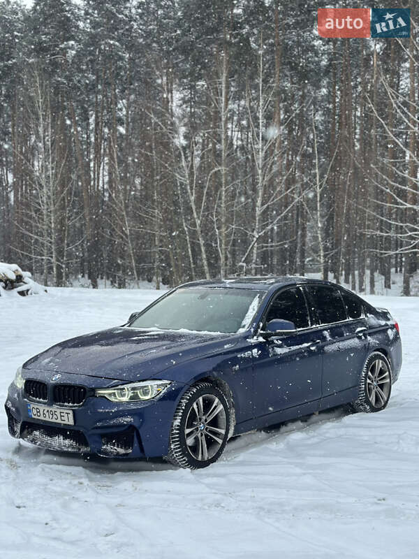 Седан BMW 3 Series 2018 в Киеве