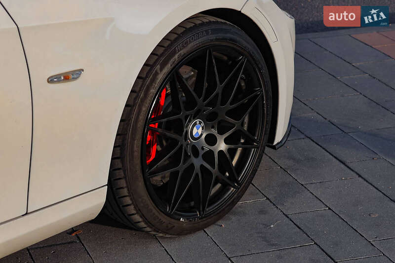 Купе BMW 3 Series 2010 в Одесі