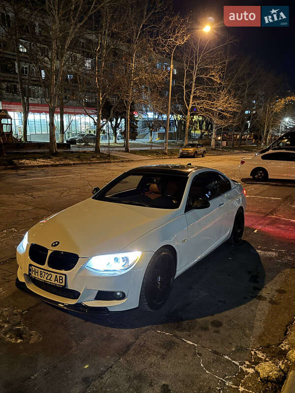 Купе BMW 3 Series 2010 в Одесі