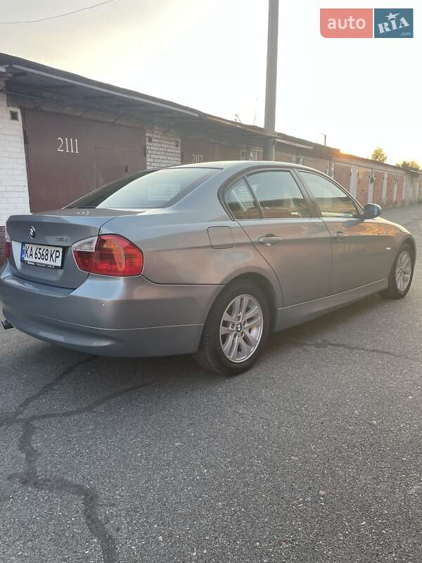 Седан BMW 3 Series 2006 в Киеве