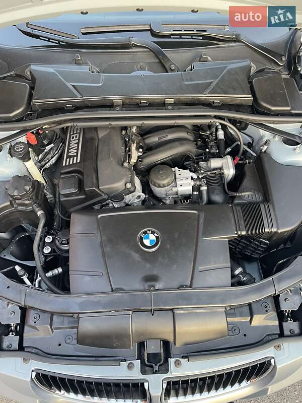 Седан BMW 3 Series 2006 в Киеве