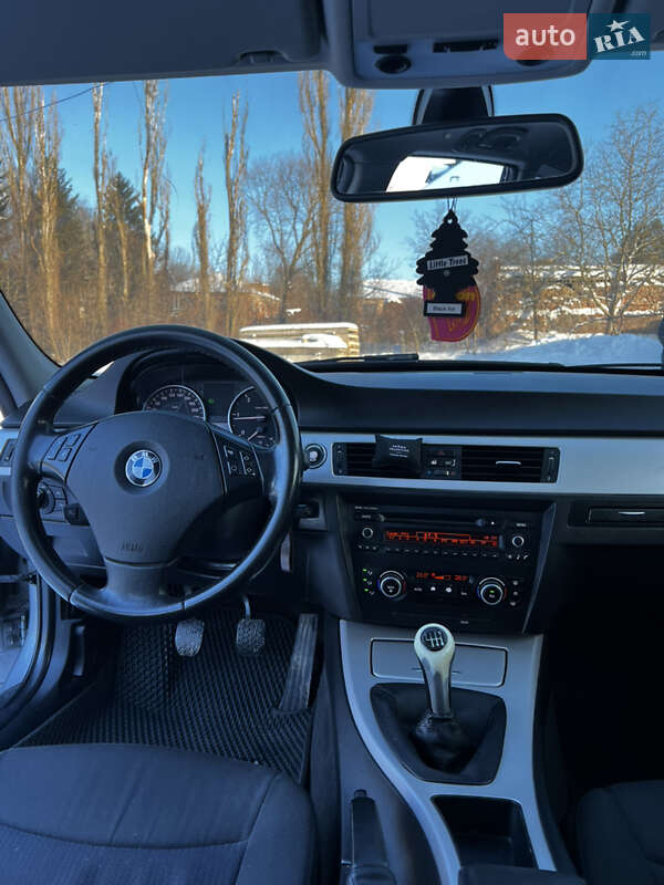 Универсал BMW 3 Series 2010 в Волочиске