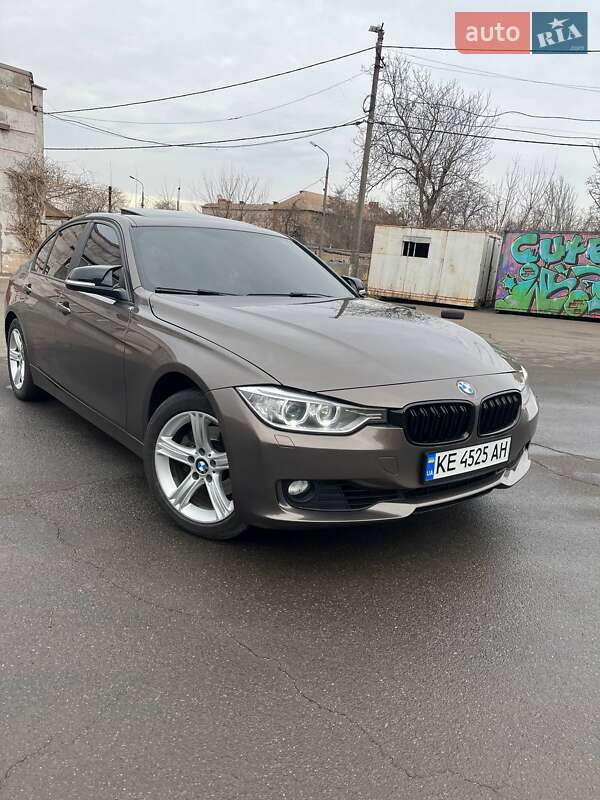 Седан BMW 3 Series 2013 в Кривом Роге фото 4 Седан BMW 3 Series 2013 в Кривом Роге