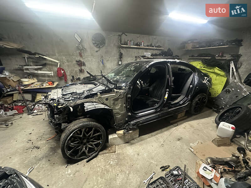 Седан BMW 3 Series 2020 в Львове