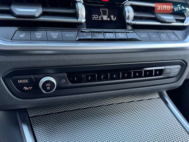 Седан BMW 3 Series 2021 в Киеве