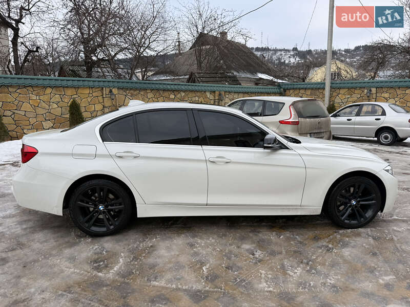 Седан BMW 3 Series 2017 в Могилев-Подольске