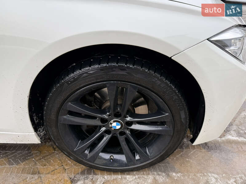 Седан BMW 3 Series 2017 в Могилев-Подольске