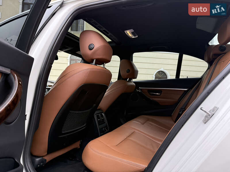 Седан BMW 3 Series 2017 в Могилев-Подольске