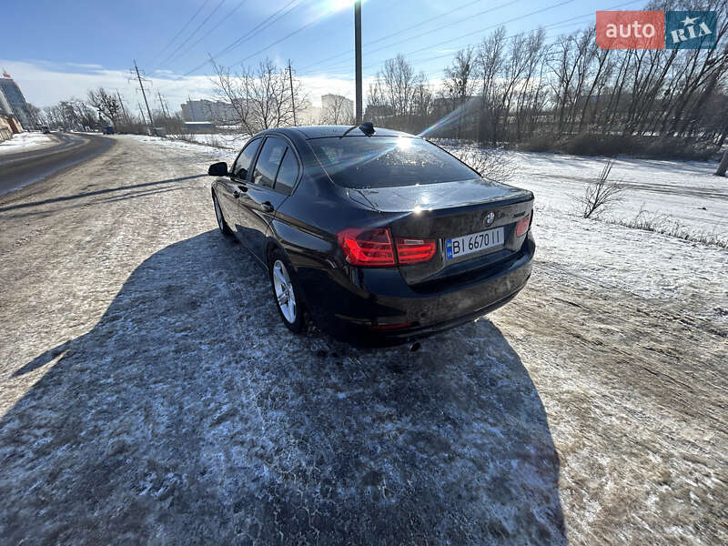 Седан BMW 3 Series 2015 в Полтаве