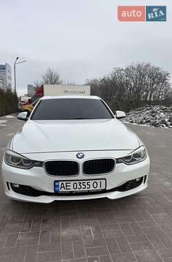 Седан BMW 3 Series 2014 в Дніпрі