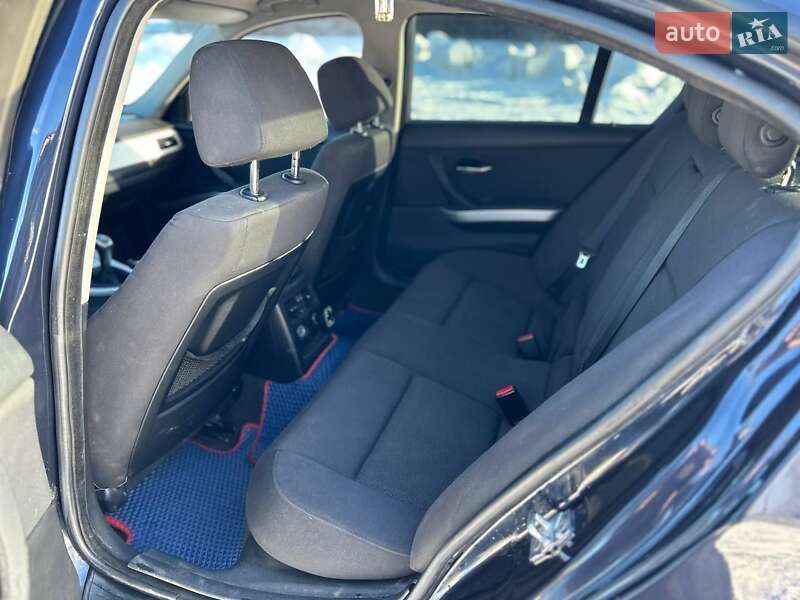 Седан BMW 3 Series 2008 в Мирополе