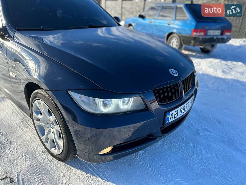 Седан BMW 3 Series 2008 в Мирополе