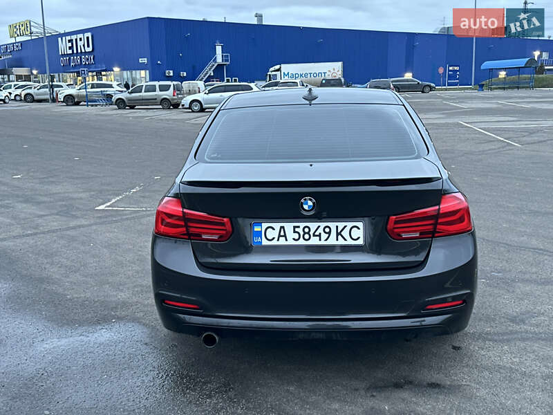 Седан BMW 3 Series 2016 в Полтаве
