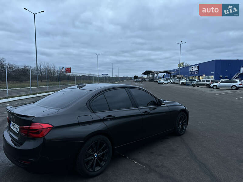 Седан BMW 3 Series 2016 в Полтаве