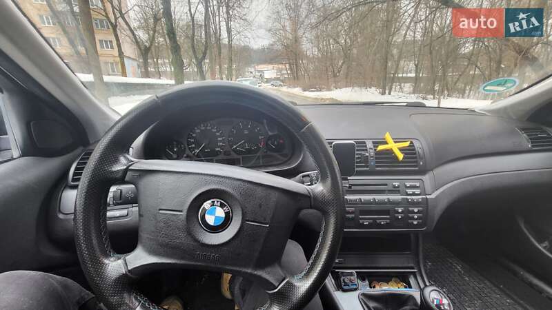 Седан BMW 3 Series 2004 в Киеве