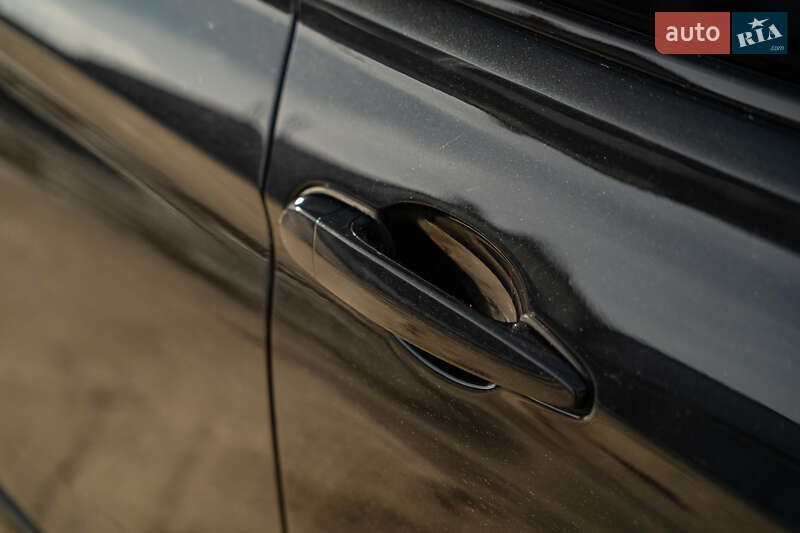 Седан BMW 3 Series 2017 в Черновцах