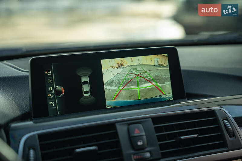 Седан BMW 3 Series 2017 в Черновцах