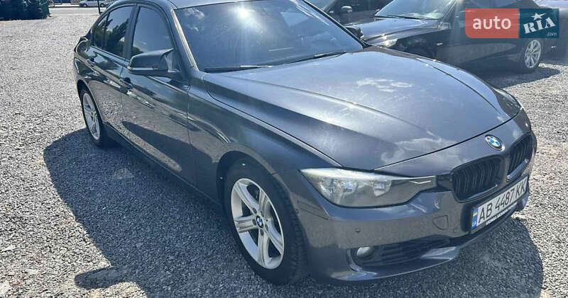 Седан BMW 3 Series 2013 в Виннице