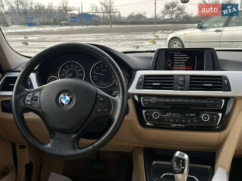 Седан BMW 3 Series 2016 в Одессе