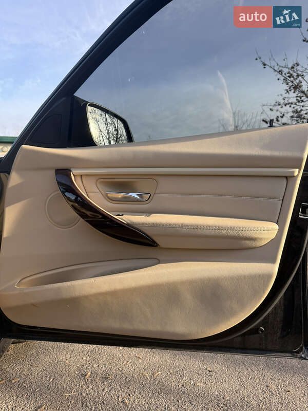Седан BMW 3 Series 2013 в Ровно фото 23 Седан BMW 3 Series 2013 в Ровно