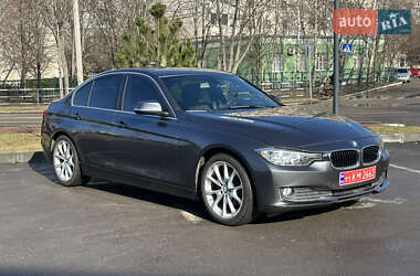 Седан BMW 3 Series 2014 в Кременчуці