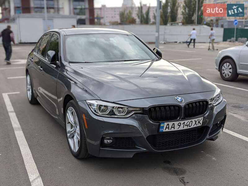 Седан BMW 3 Series 2017 в Киеве