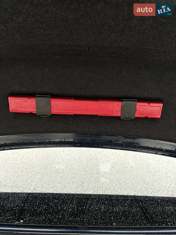 Седан BMW 3 Series 2015 в Фастове