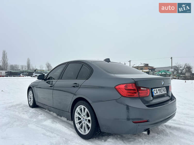 Седан BMW 3 Series 2014 в Умани