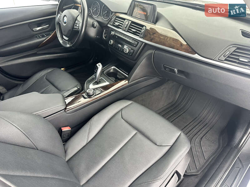 Седан BMW 3 Series 2014 в Умани