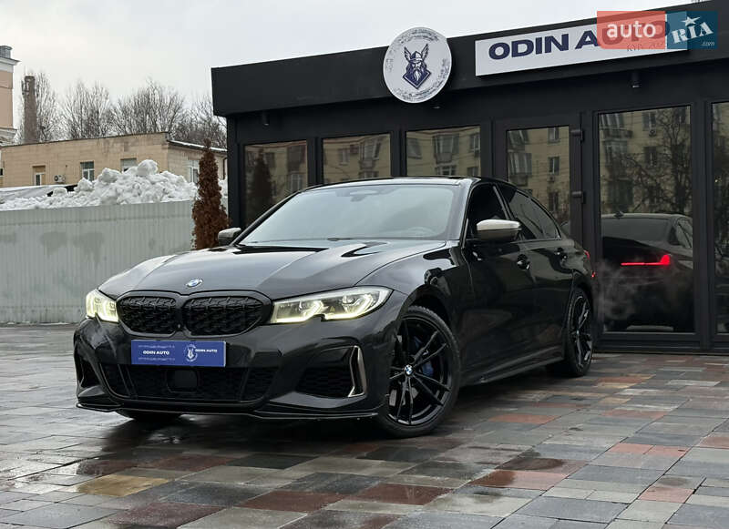 Седан BMW 3 Series 2019 в Киеве
