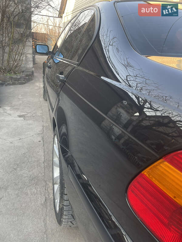 Седан BMW 3 Series 2002 в Кривом Роге