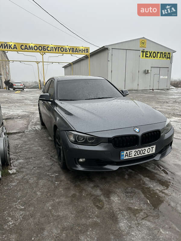 Седан BMW 3 Series 2013 в Павлограде