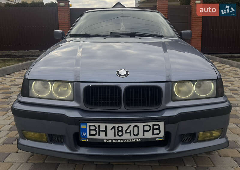 Седан BMW 3 Series 1995 в Одессе