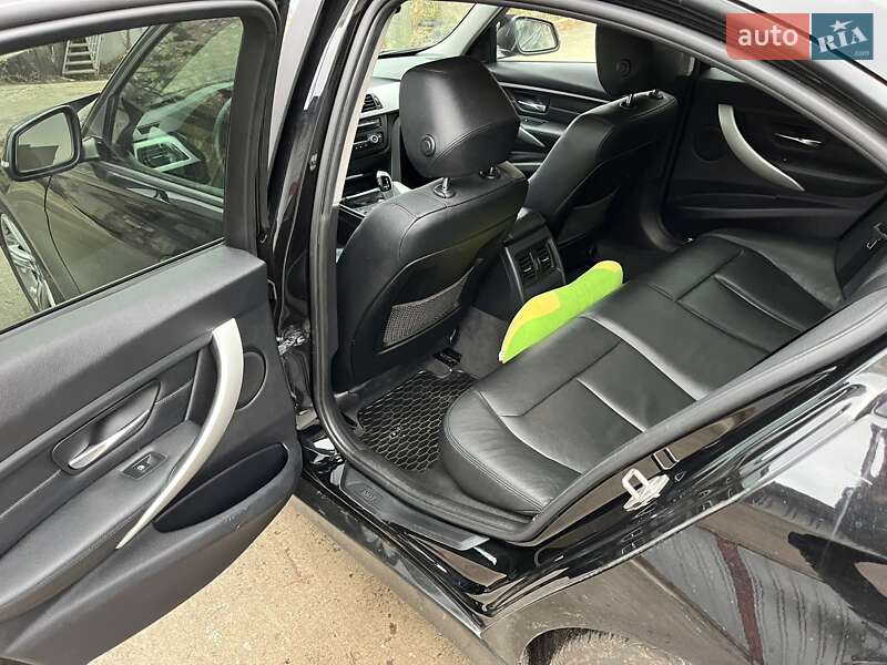 Седан BMW 3 Series 2012 в Киеве фото 13 Седан BMW 3 Series 2012 в Киеве